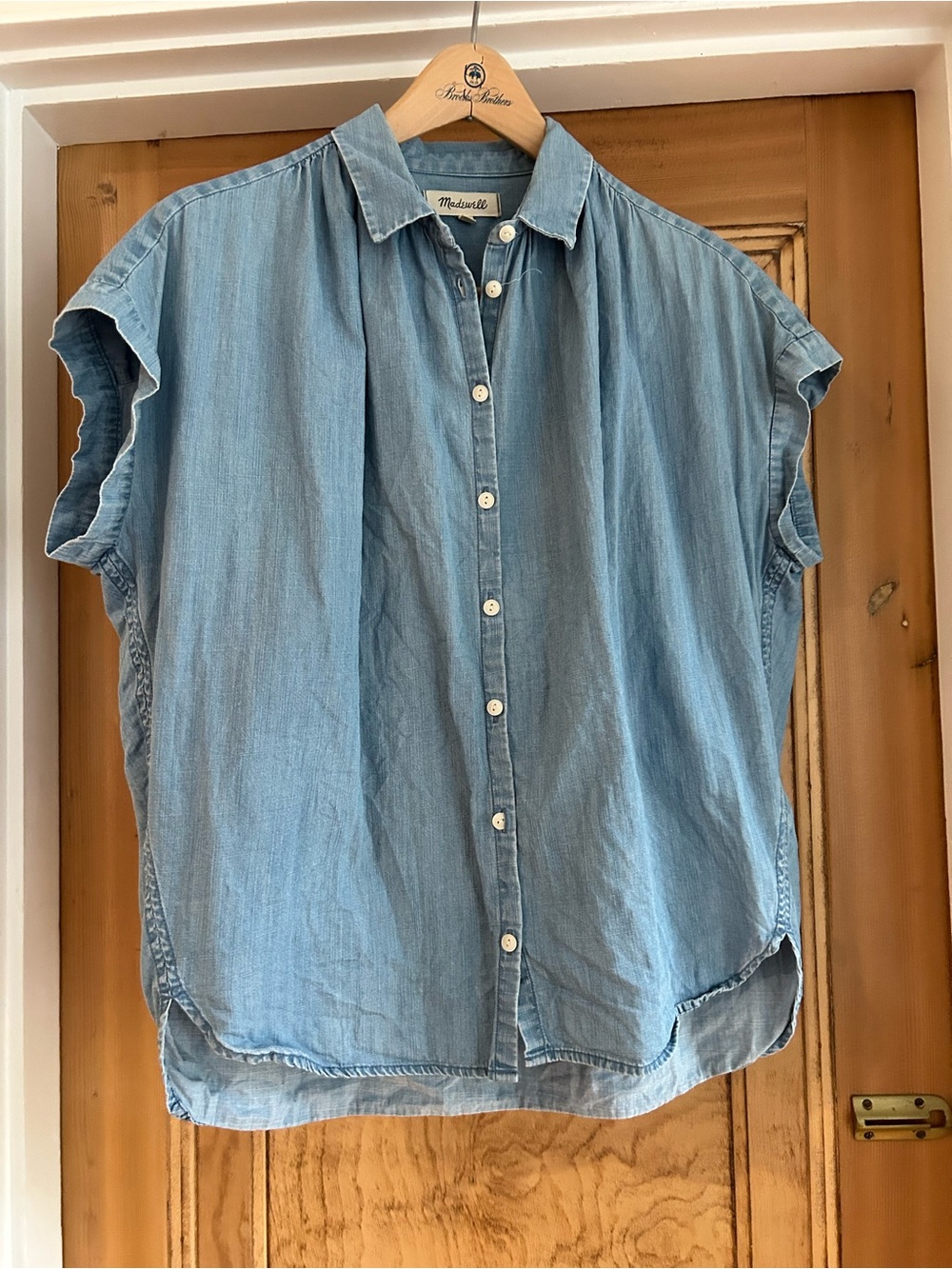 Madewell Chambray Button-Front Shirt in Light Blue